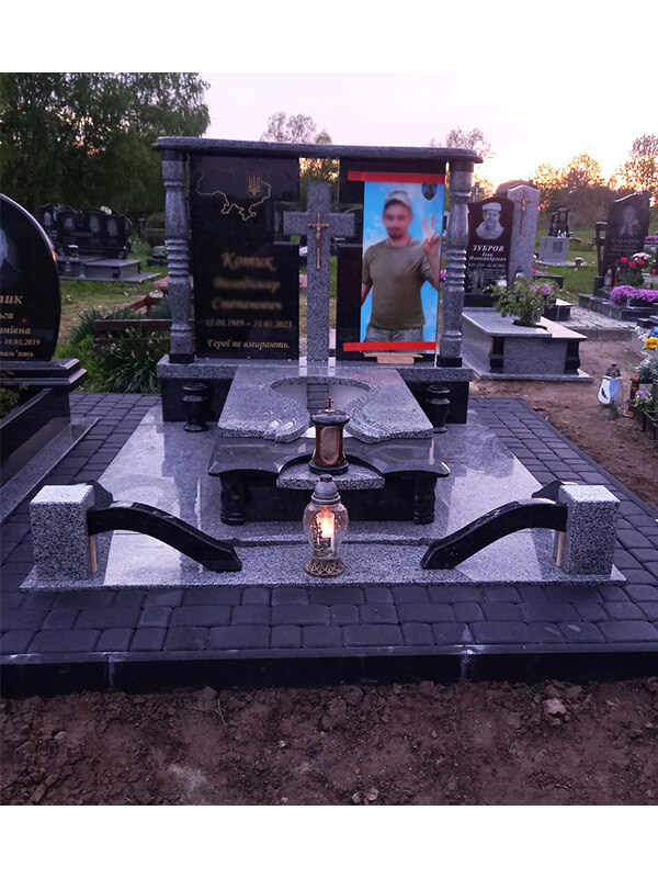 Пам'ятник